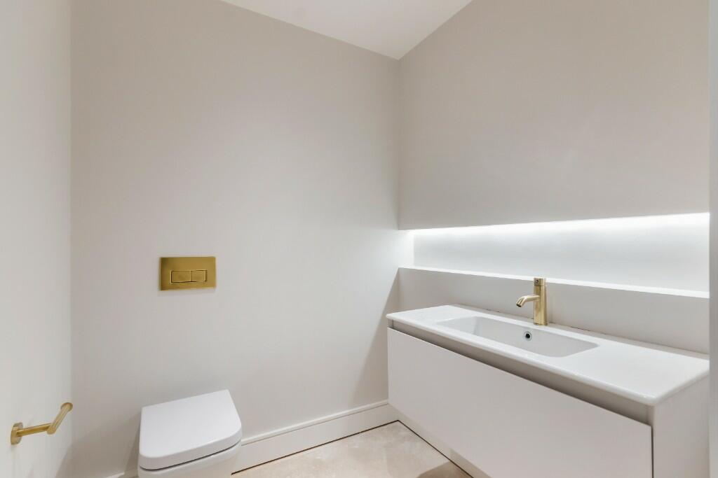 Guest Toilet