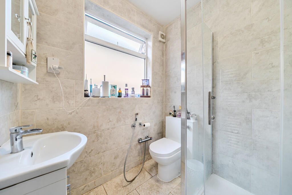 1354372-15-68c2a4...