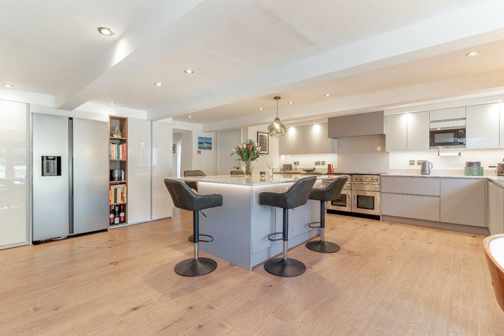 Dining Kitchen - B.jpg