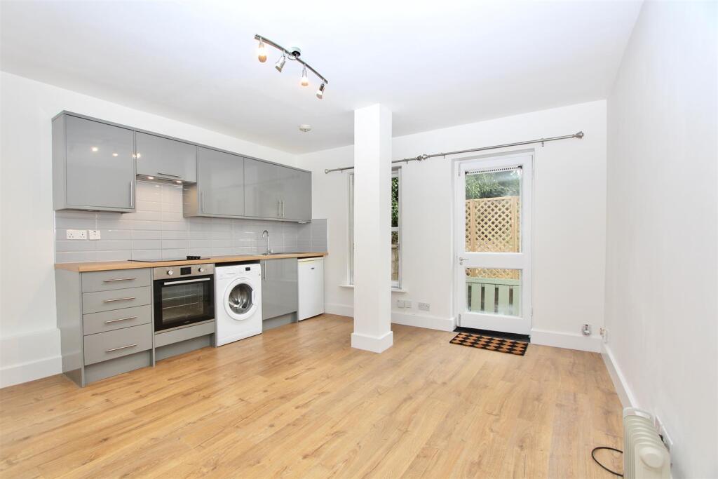 Shakespeare Walk, N16