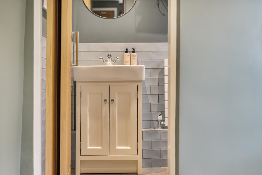 1341978-18-68a8db50be37e