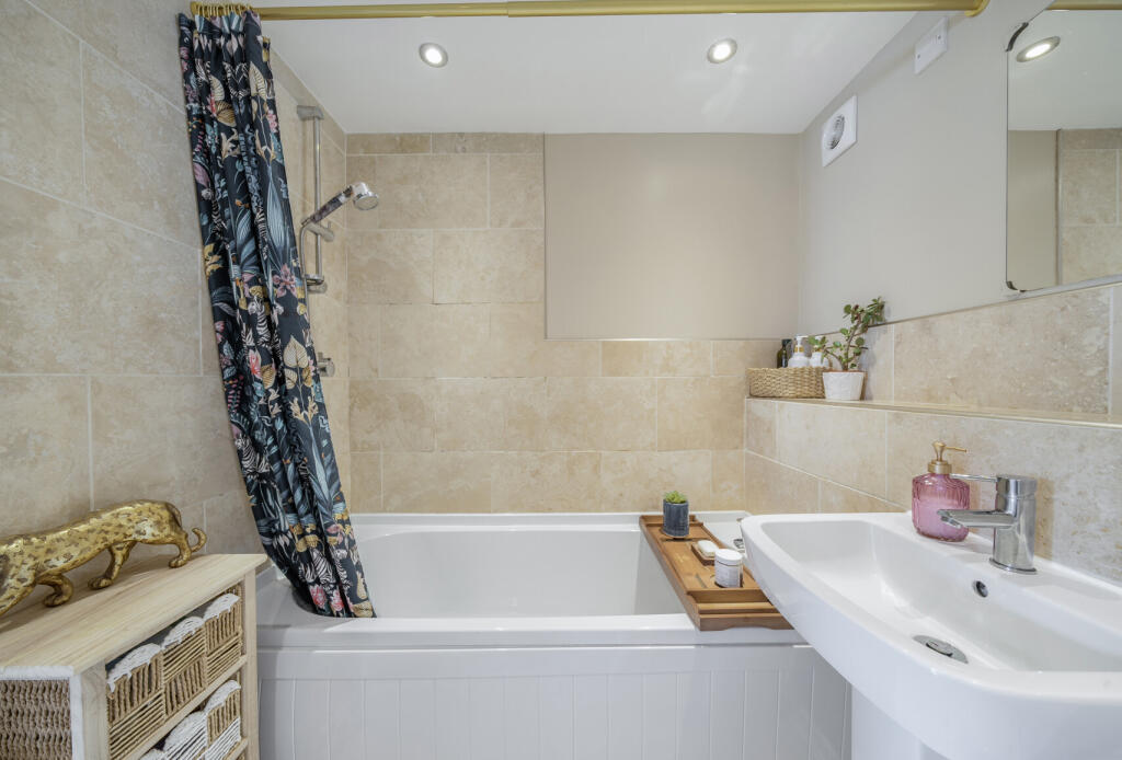 1310732-6-6851ac0...