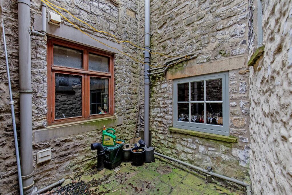 Rear Courtyard-1.jpg