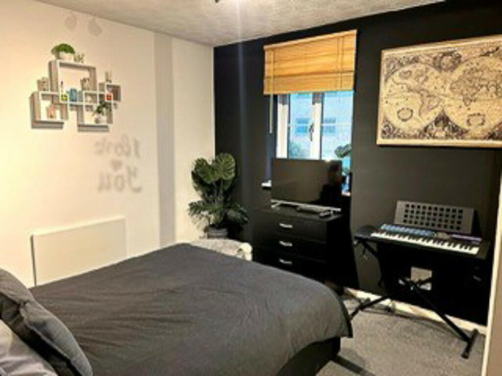Bedroom 4-2
