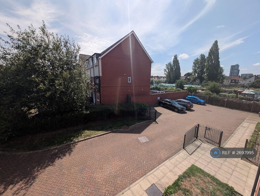 Car Park &amp; Entrance