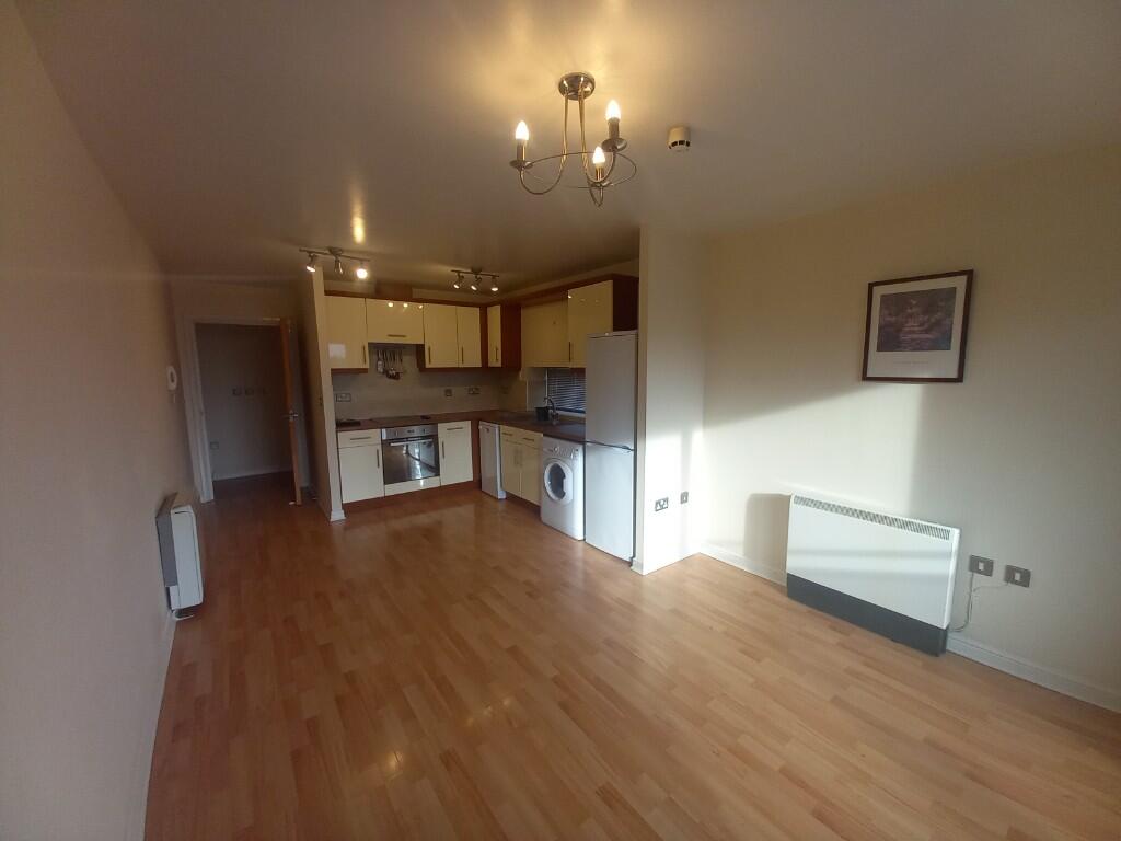 Living / kitchen