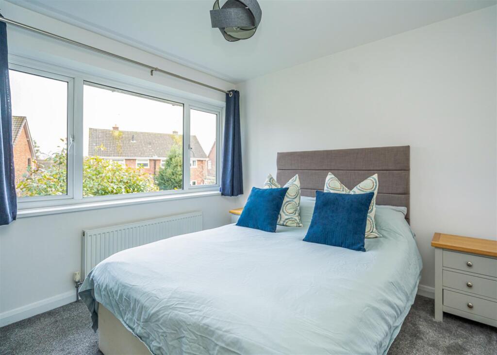 1 Redford Drive-05.jpg