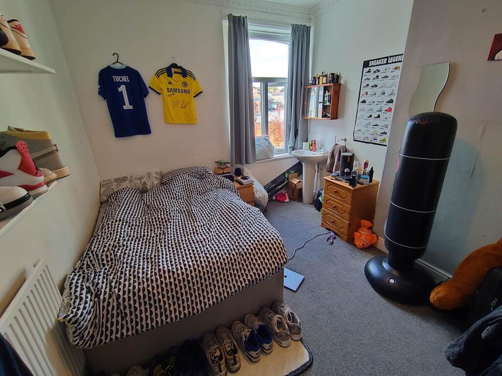 First floor middle b