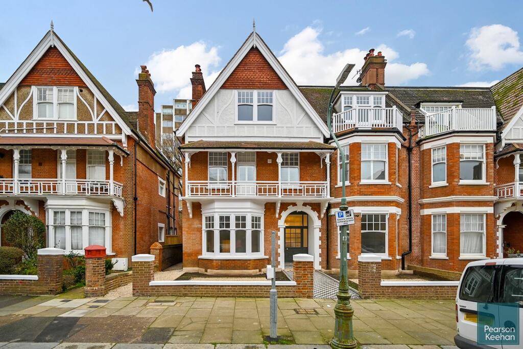 gff-11-third-avenue-bn32pb-external-photos (2).jpg