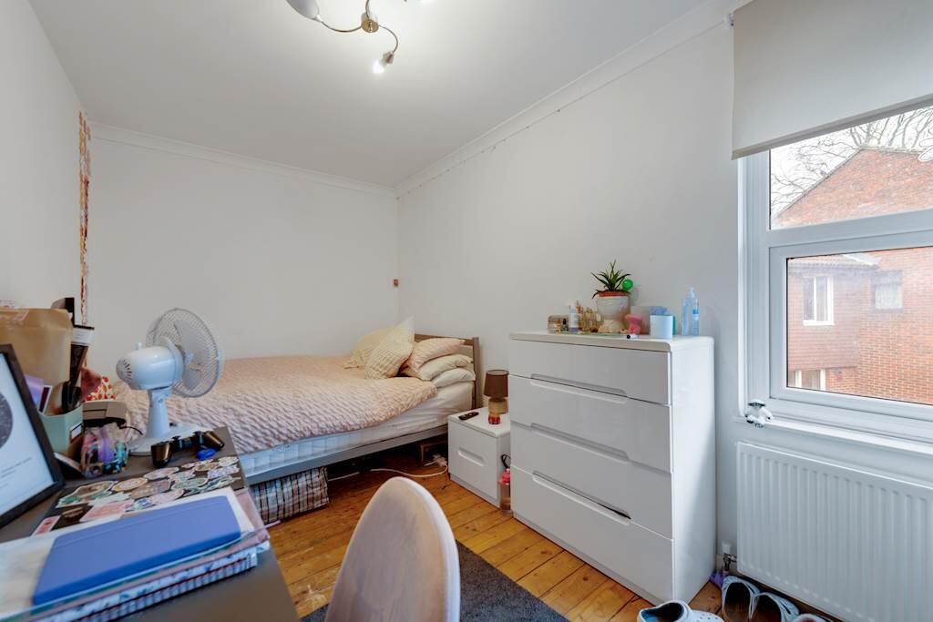 10-edba81932 - IL...