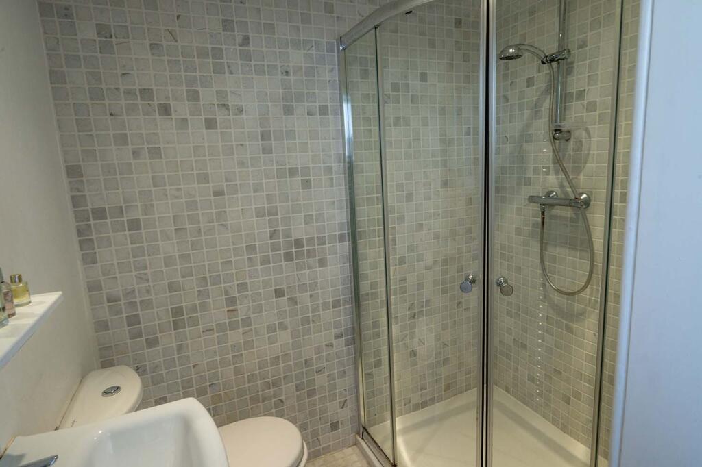 Bedroom Two En-Suite