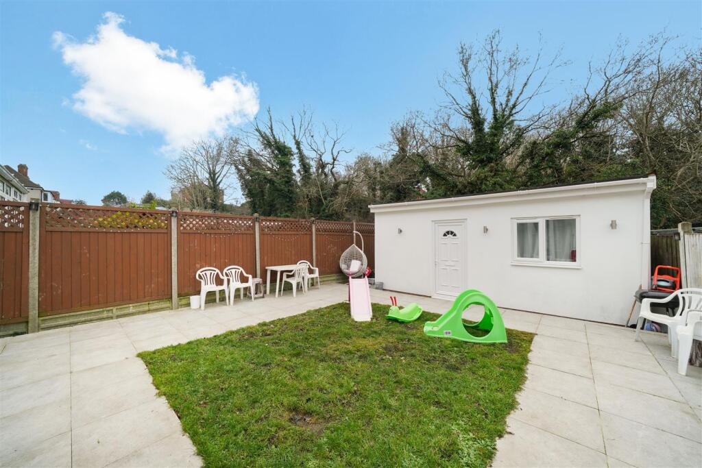 510 Whitton Avenue West - gsD2gwD1bpaE3m3tov64.jpg
