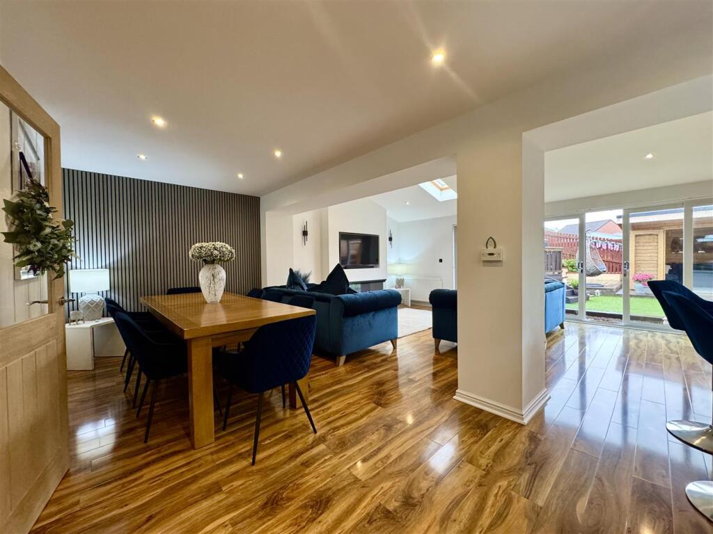 Kitchen/Dining Area/ Living Room
