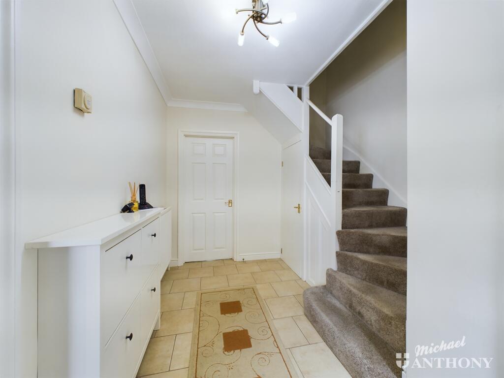 CAM02773G0-PR0154-STILL016