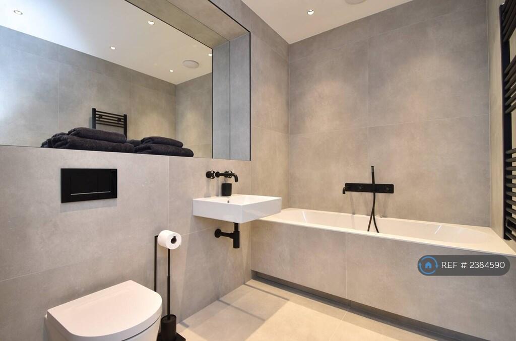 Main Bathroom