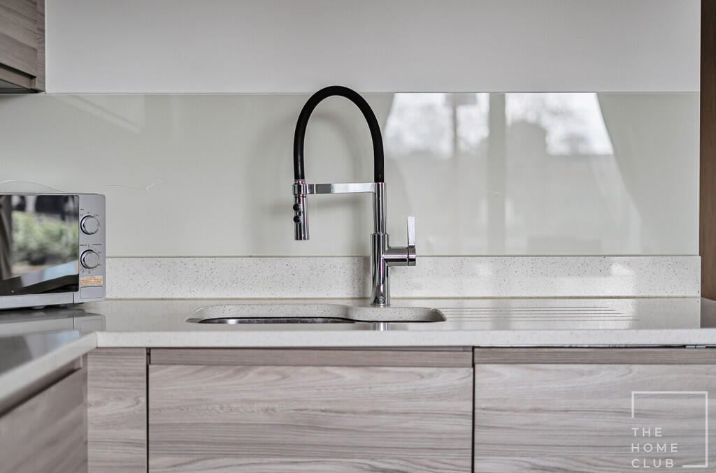 a548e5c6-f43f-436...