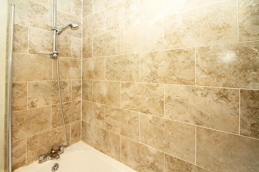 Bathroom photo 2