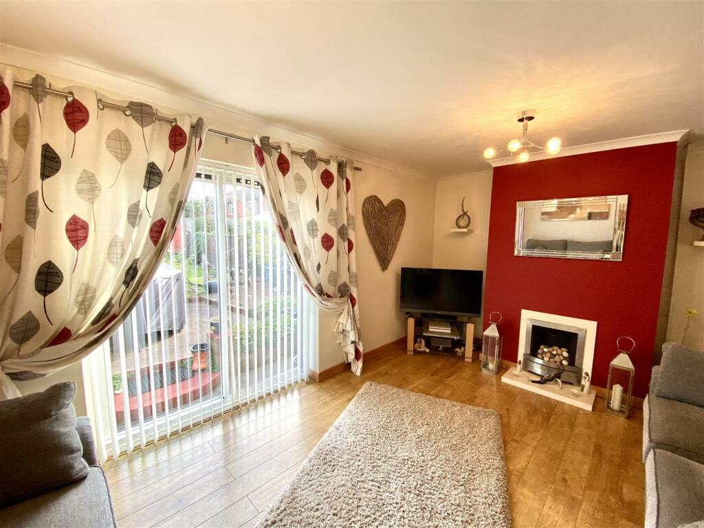 SITTING ROOM
