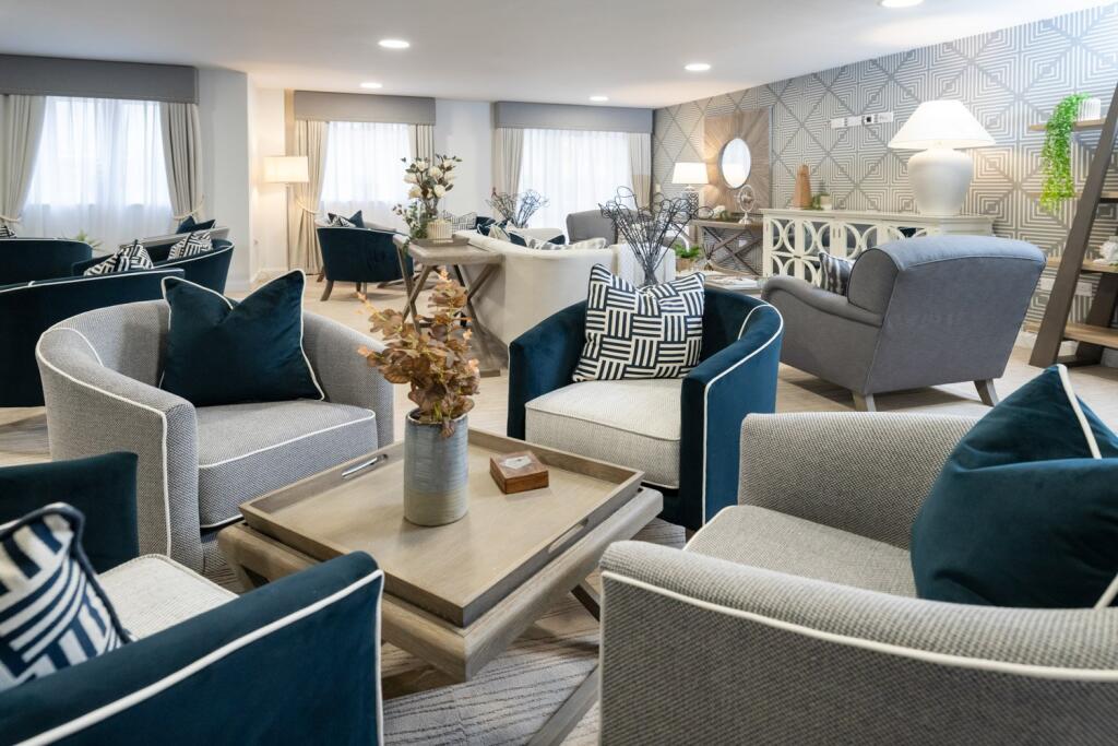 Farnham House Homeowners Lounge  