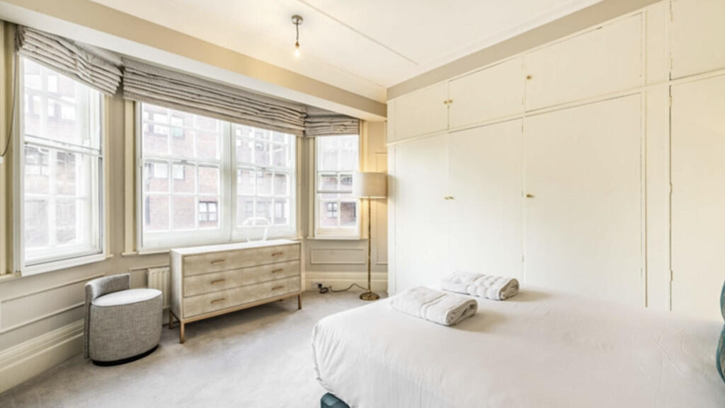 Screenshot 2025-1...