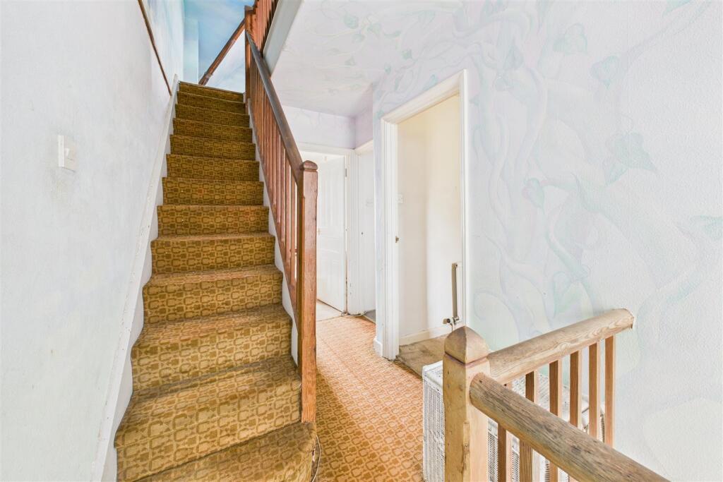 51 Benedict Street, Glastonbury, Somerset BA6 9NB 