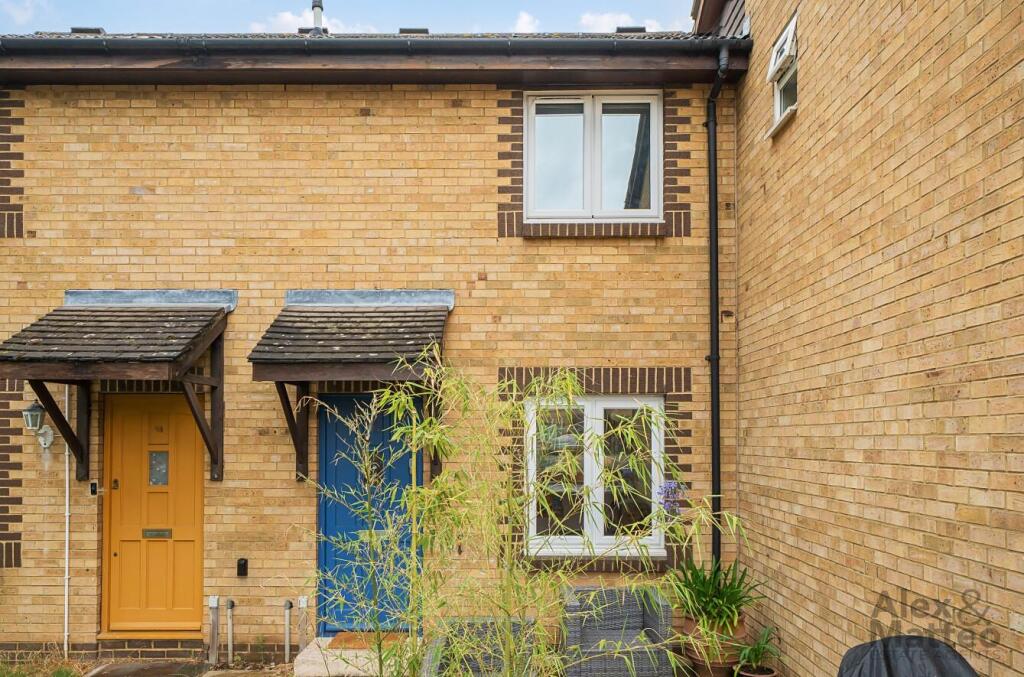 Tarragon Close
