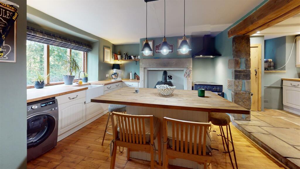 5AnvzMP8QPD-Kitchen.jpg
