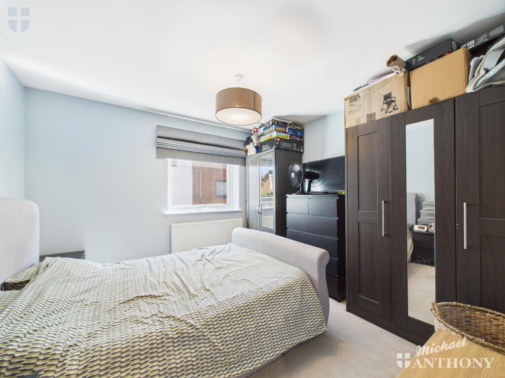 CAM03218G0-PR0715-STILL002