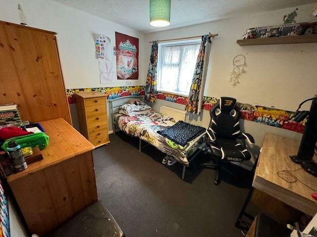 bedroom rear.jpg