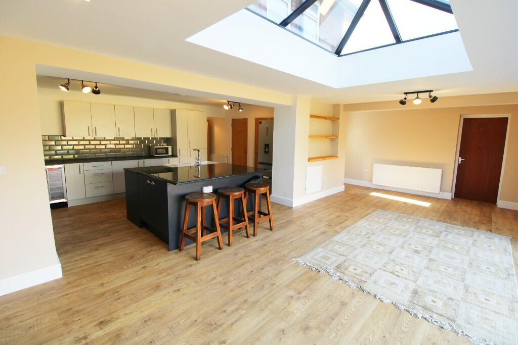 Dining/Day Room