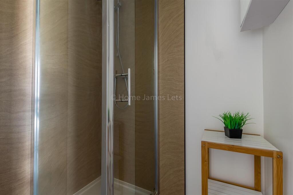 17898032 ShowerRoomGF(1).jpg