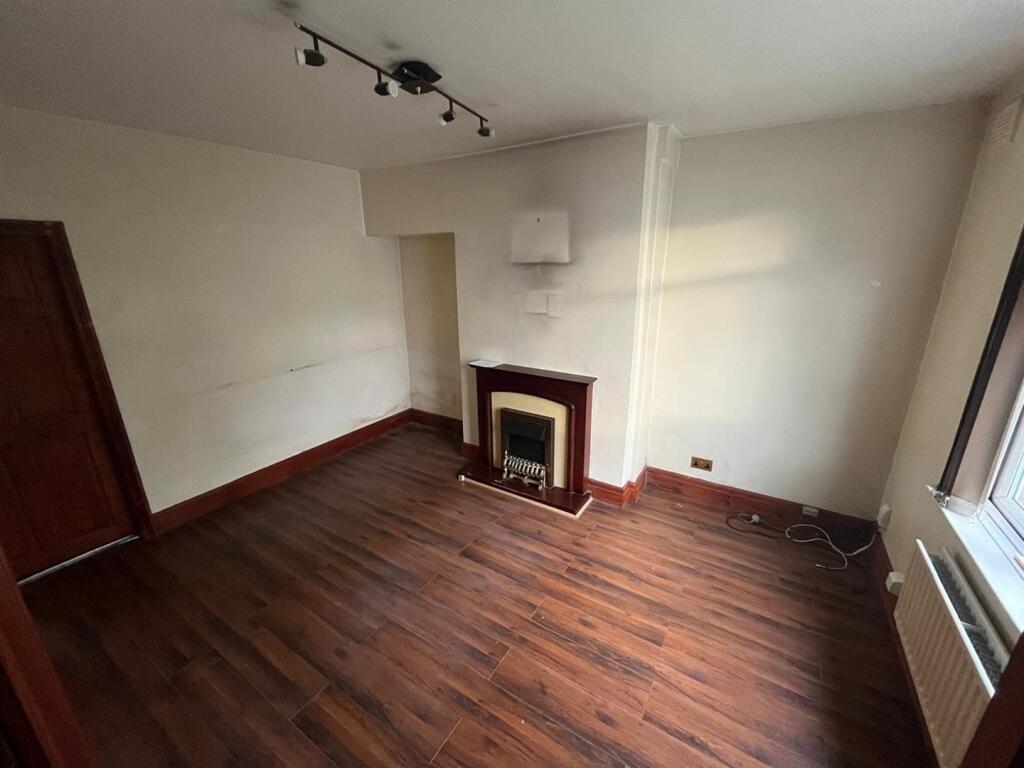 WhatsApp Image 2025-02-25 at 15.32.39 (2).jpeg