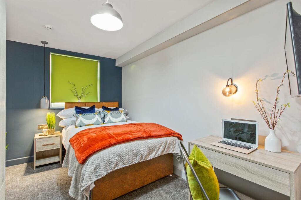 PHOTO-2022-02-01-19-42-14 2.jpg