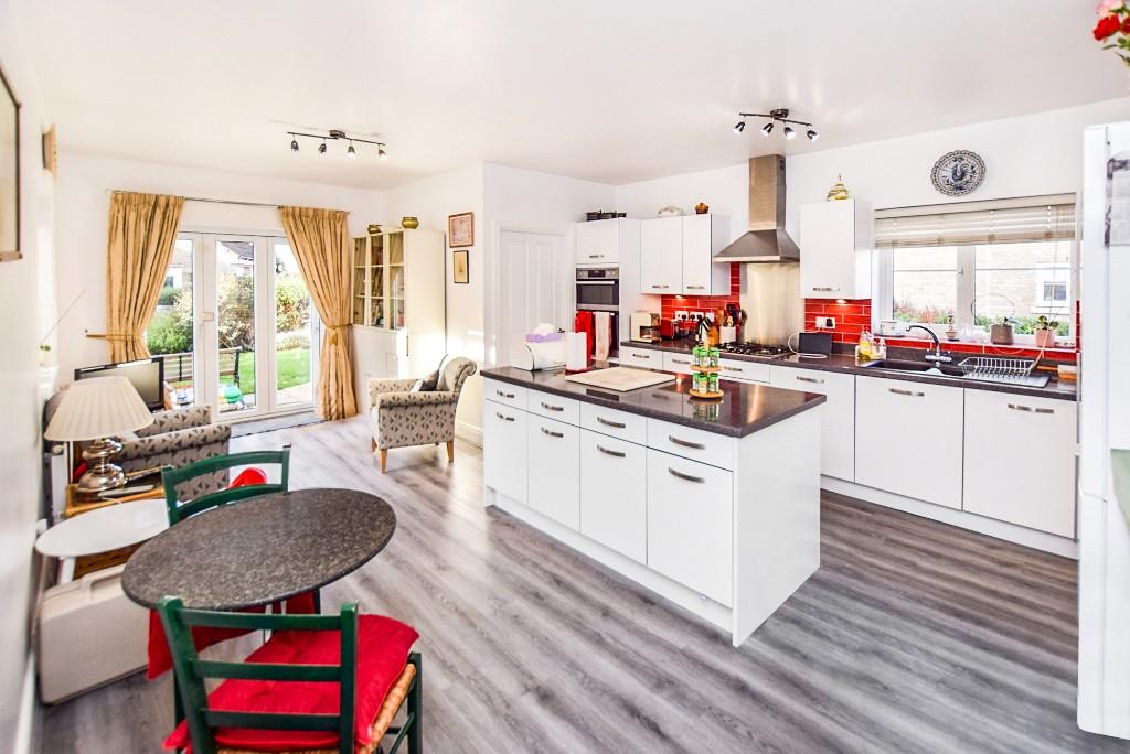Kitchen/diner/family