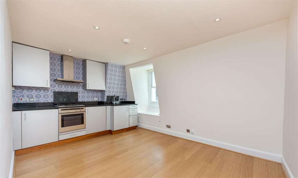 Onslow Gardens 10_78-4.jpg
