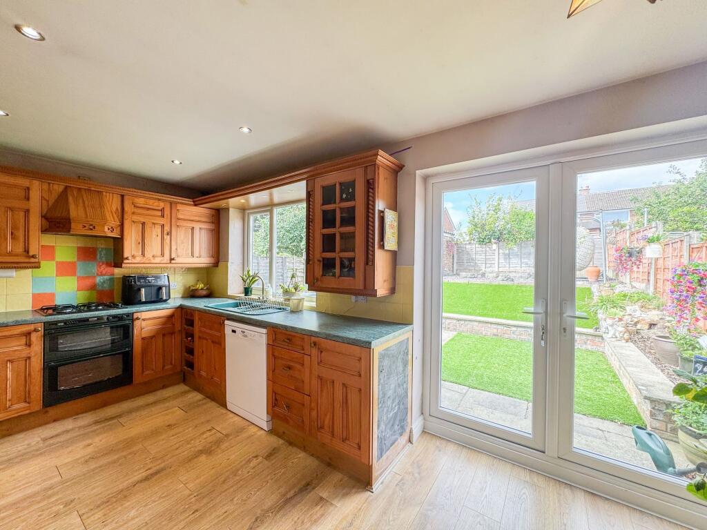 Kitchen / Diner