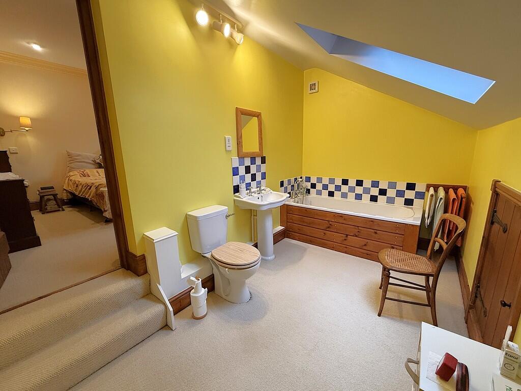 BED TWO EN SUITE