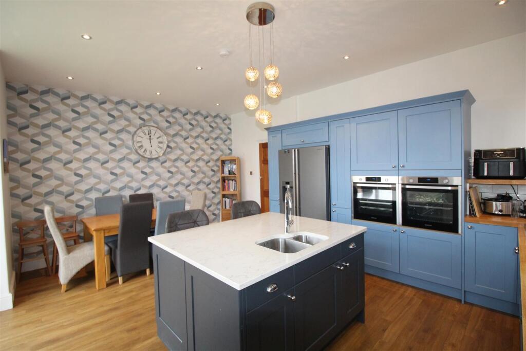St Leonards Road West, Kitchen 1.JPG