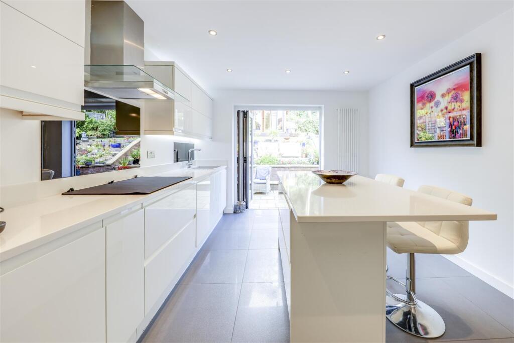 Breakfast Kitchen Alt 3