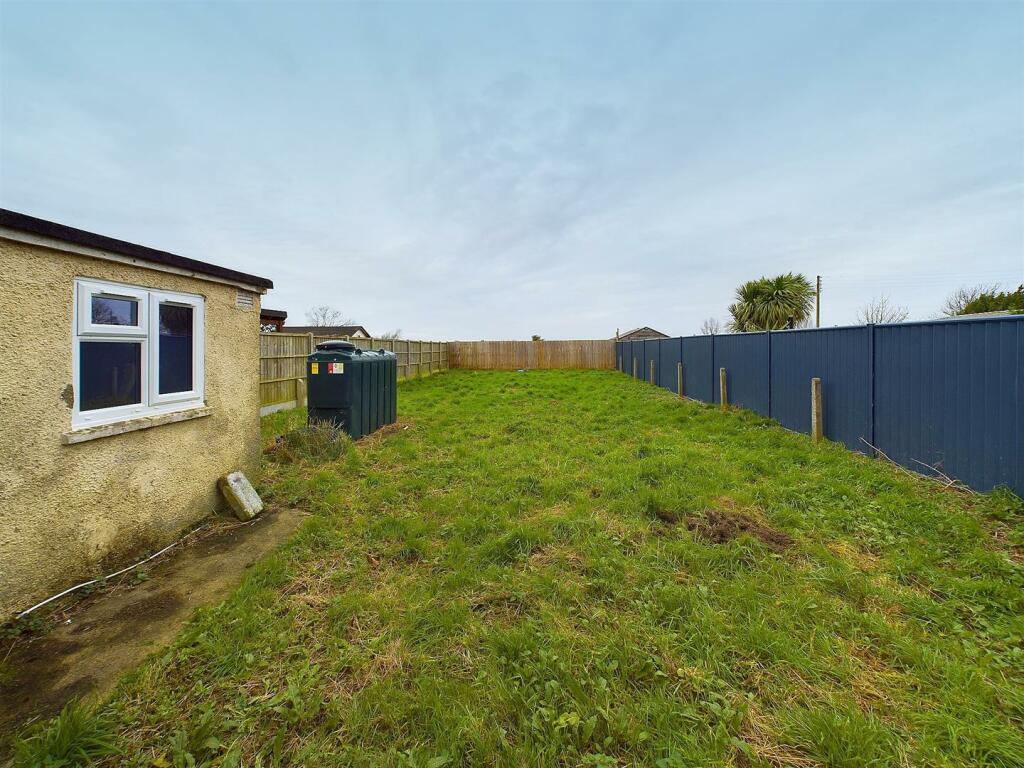 11 - Semi-detached House for Auction, Wick St Lawr