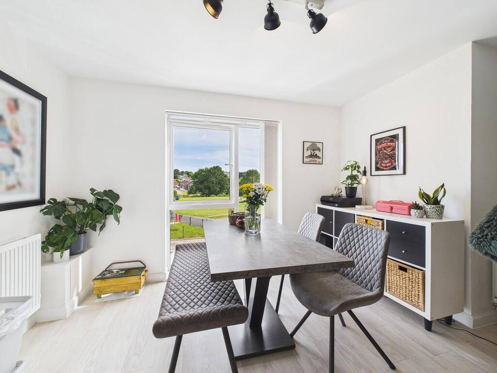 CAM02089G0-PR0518...