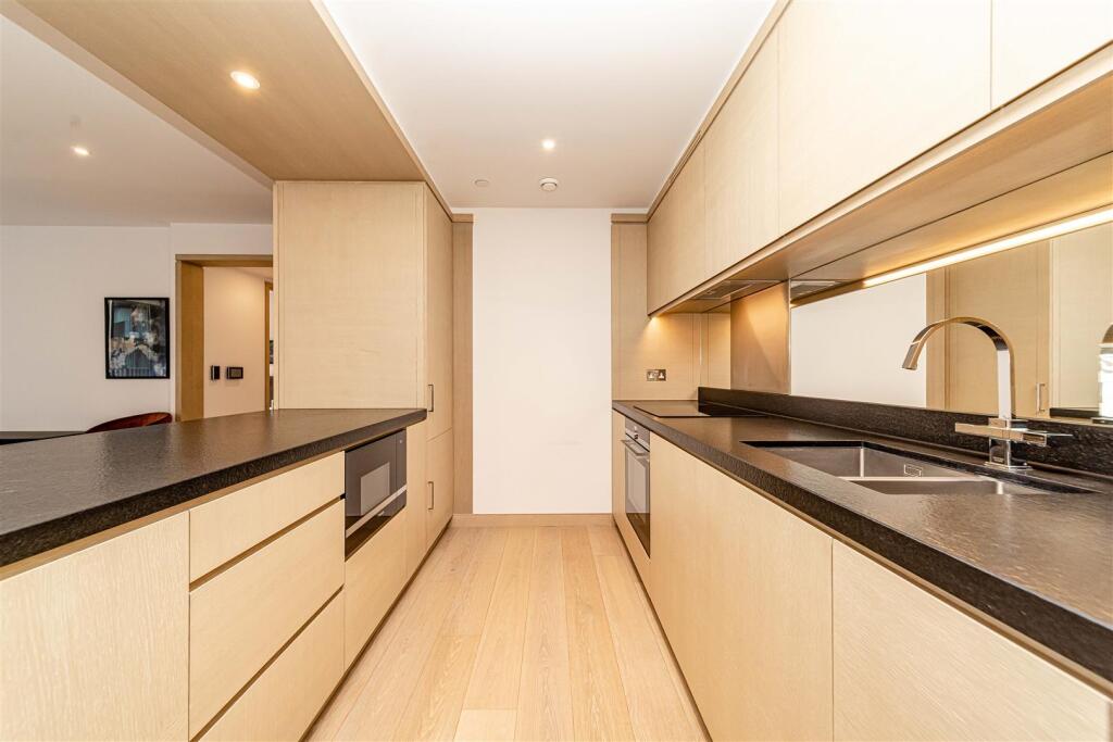 Kitchen     .jpg