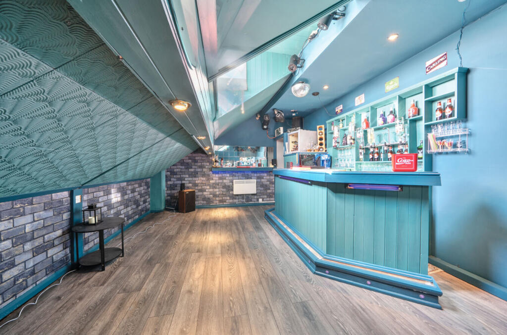 1328651-18-688746...