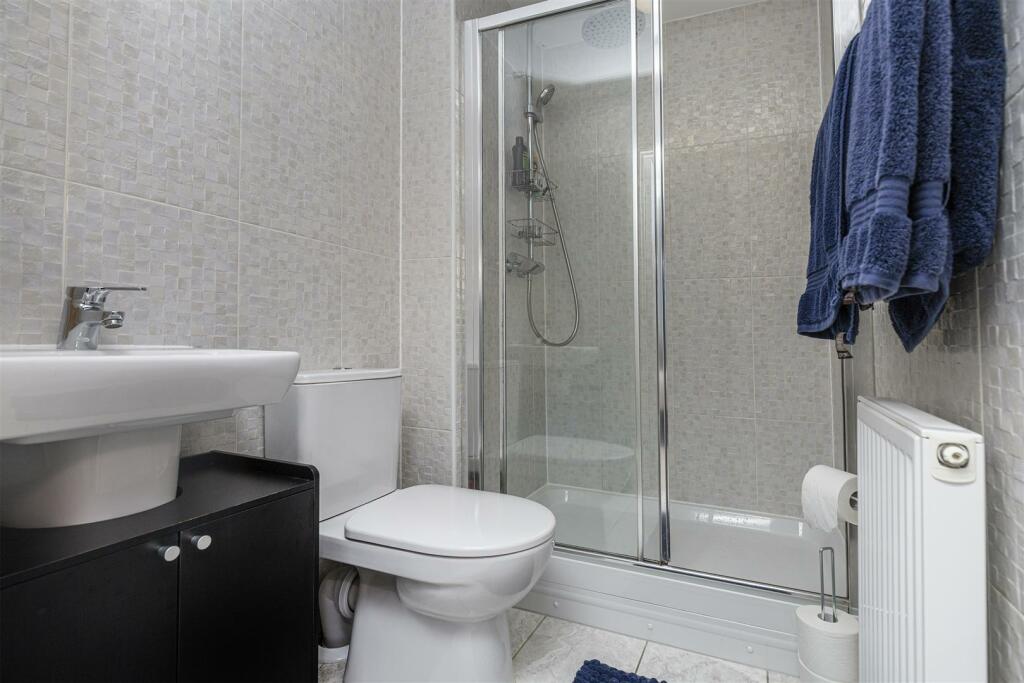 En Suite Shower Room