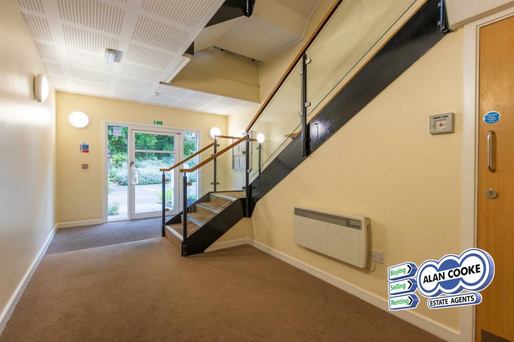 ENTRANCE FOYER