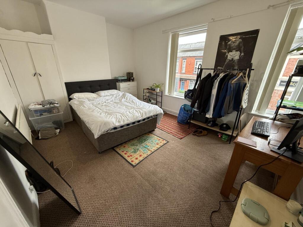 Bed3.JPG