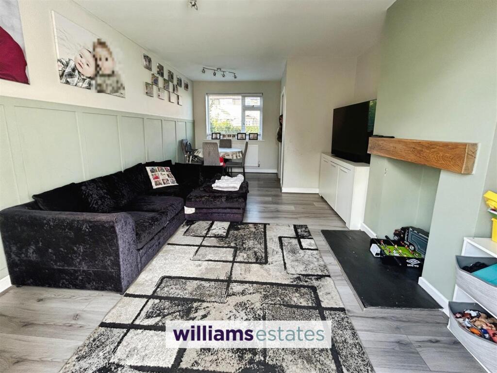 Living Room &amp; Dining