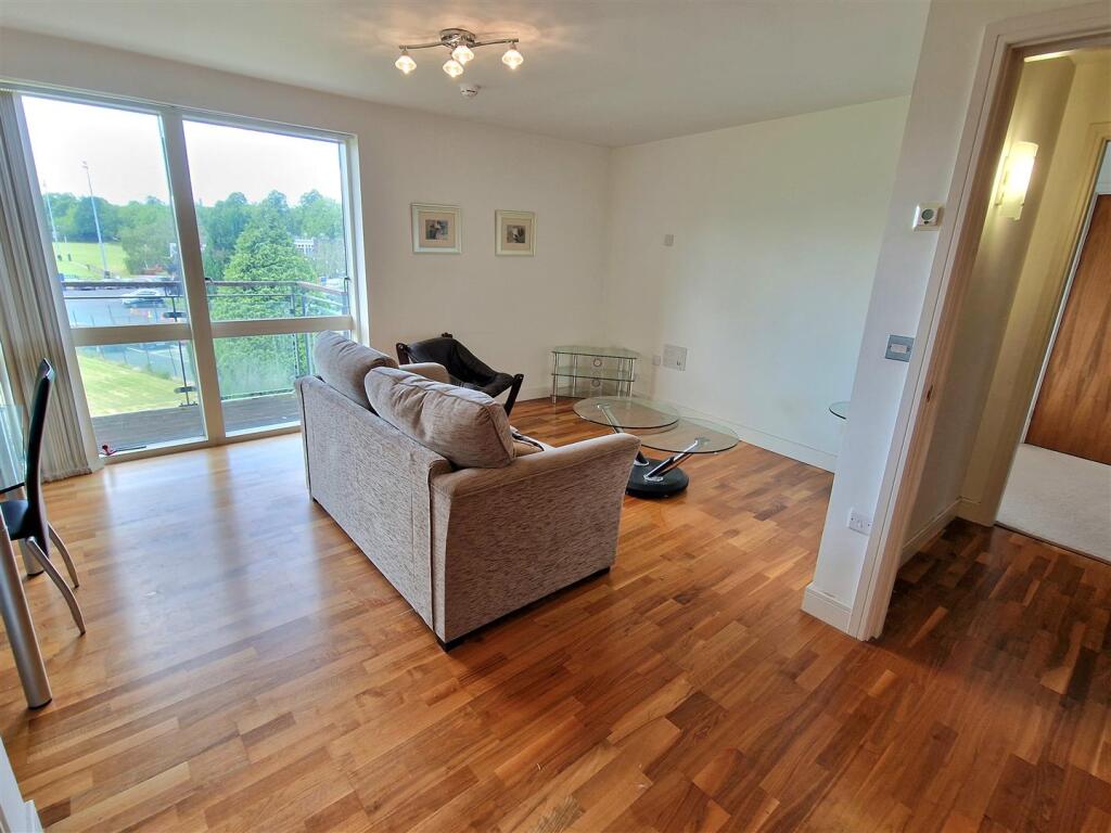 Lounge/Hallway