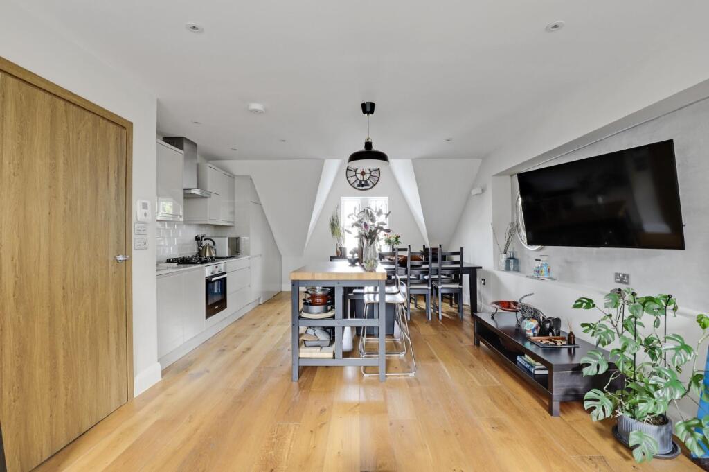 06-623bJHPropWpen - Flat 5, 25 Samos Road - 16.jpg