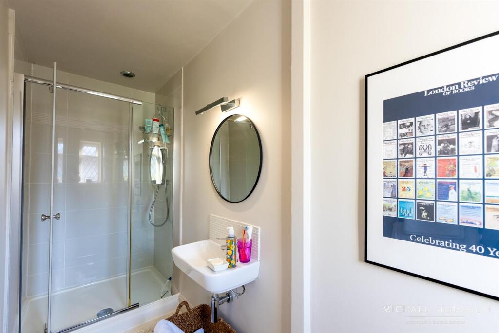 21, Laburnum Grove-42.jpg